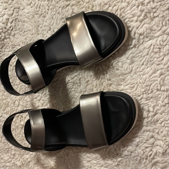 Aquatalia Strap Sandals women’s size 6 1/2 - Picture 6 of 11